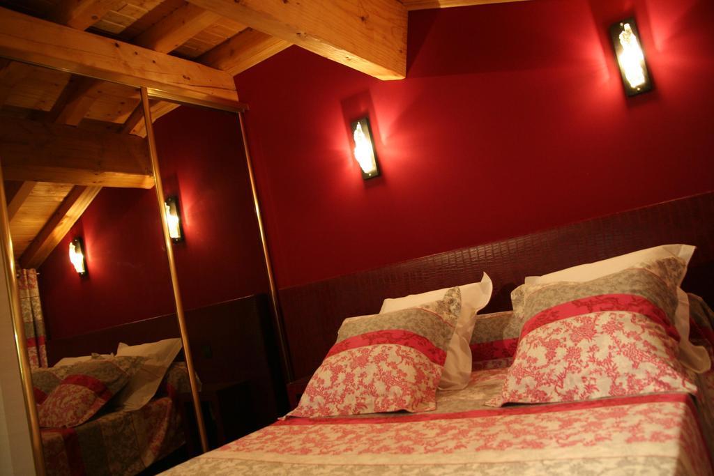 Hotel Les Ecuries De La Tour Mondonville Habitación foto